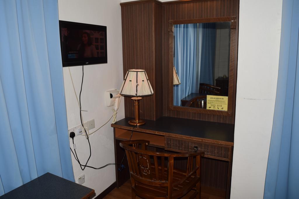 Hotel Sri Garden Sdn. Bhd. Kangar Habitación foto